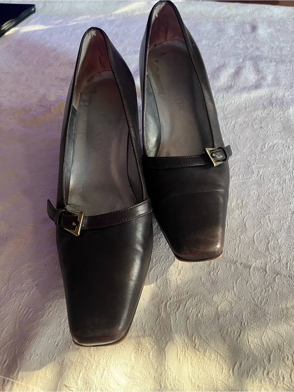Escada chocolate brown  Leather Mid Heel Pumps with Gold Buckle